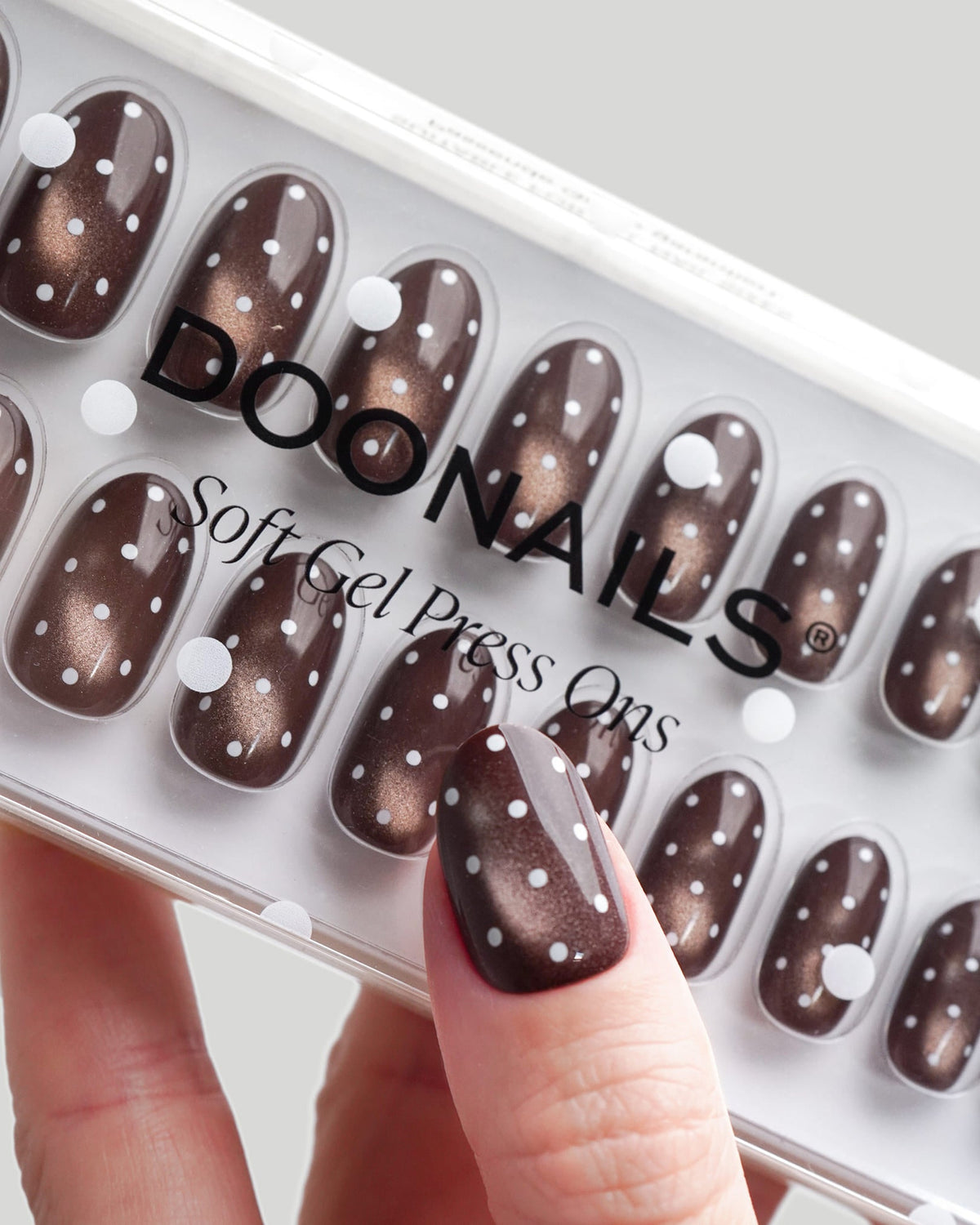 Brown Cat Eye Polka Dots Medium Round Soft Gel Press Ons