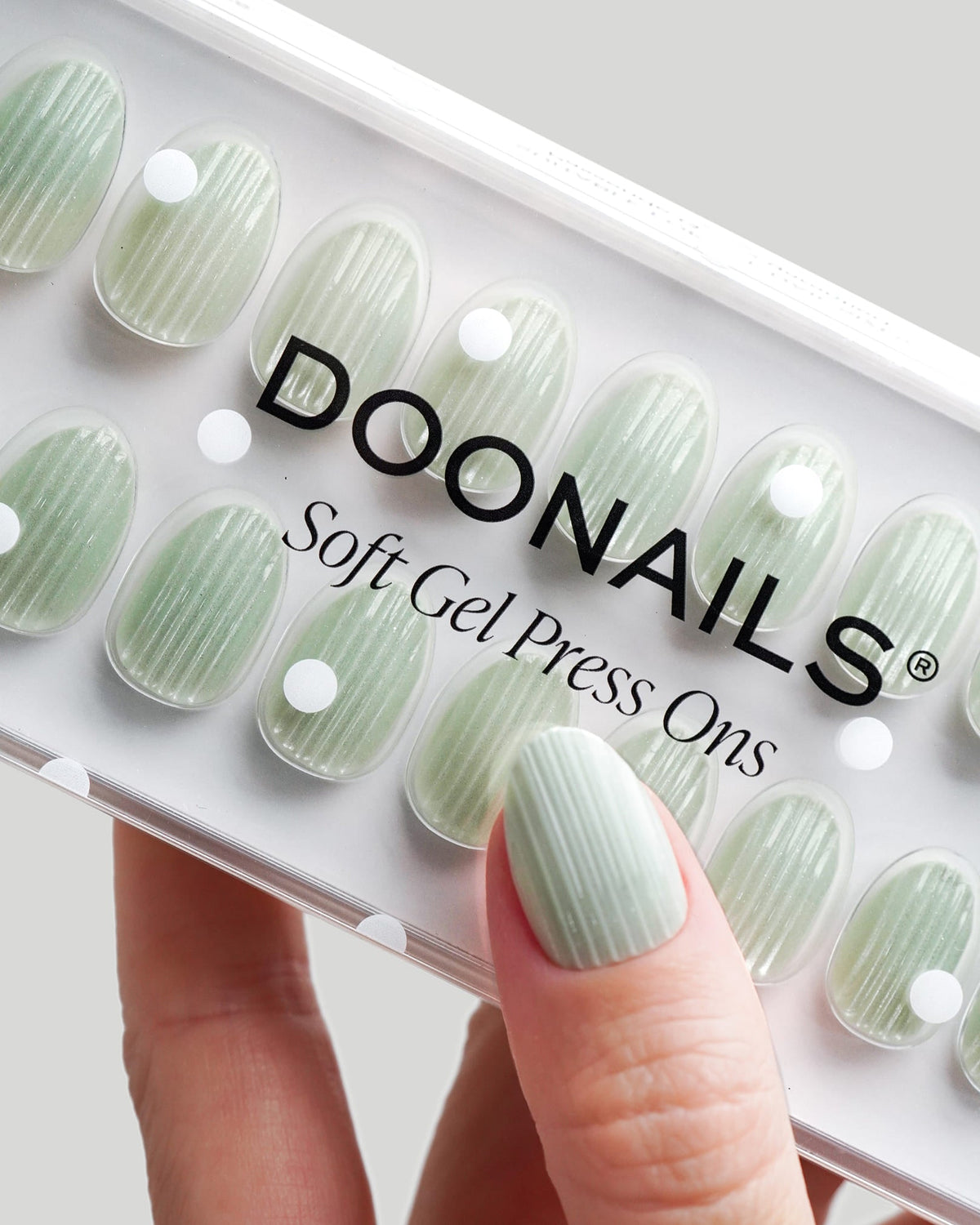 Sage Ribbed Cat Eye Short Round Soft Gel Press Ons